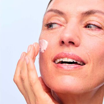 スープラ ナイト クリーム N オールスキン | CLARINS® 公式通販 | CLARINS®