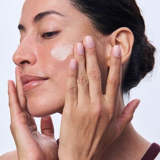 ラディアント コントロールカラーＮ - マティファイイング