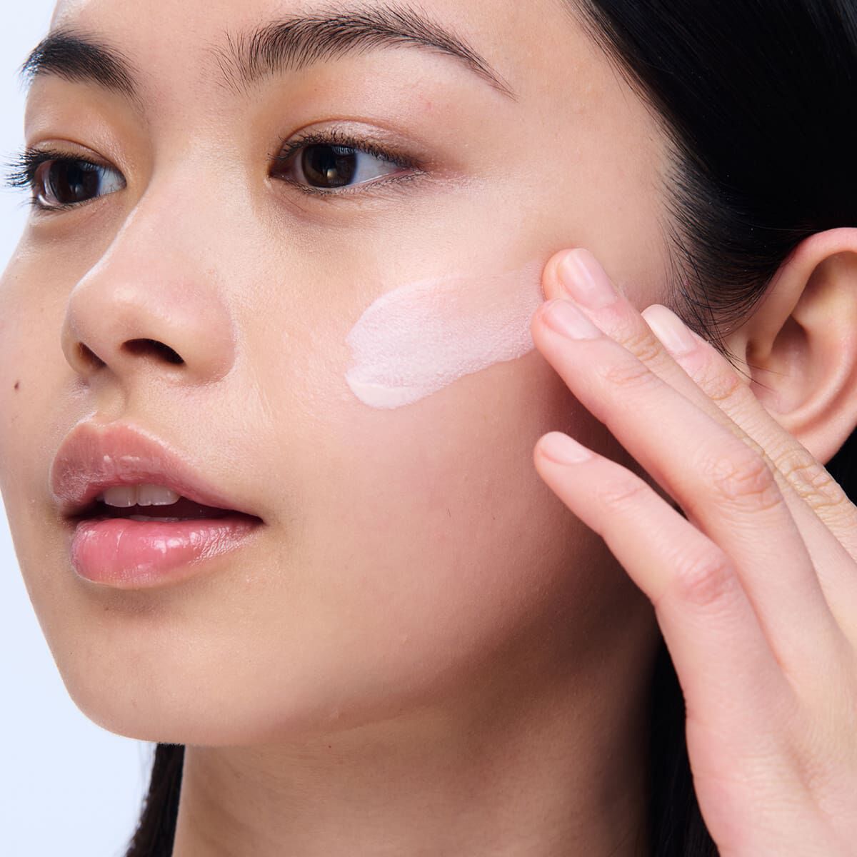 UVケア - 日焼け止め・UVプロテクション | CLARINS® 公式通販 | CLARINS®