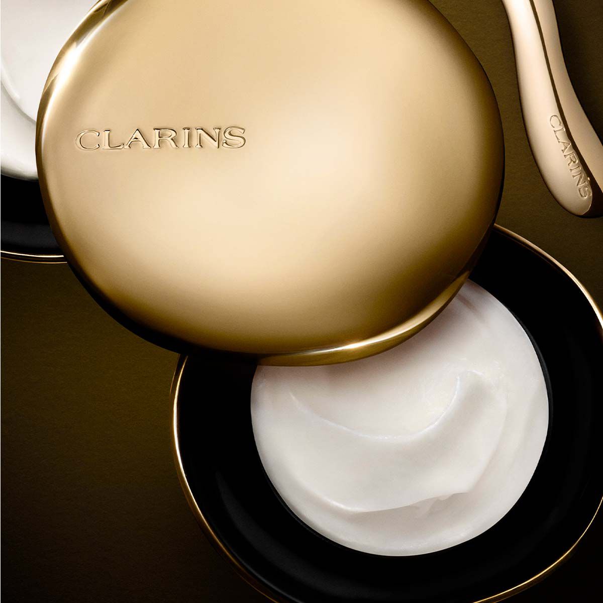 クラランスプレシャス ラ クレーム | CLARINS®
