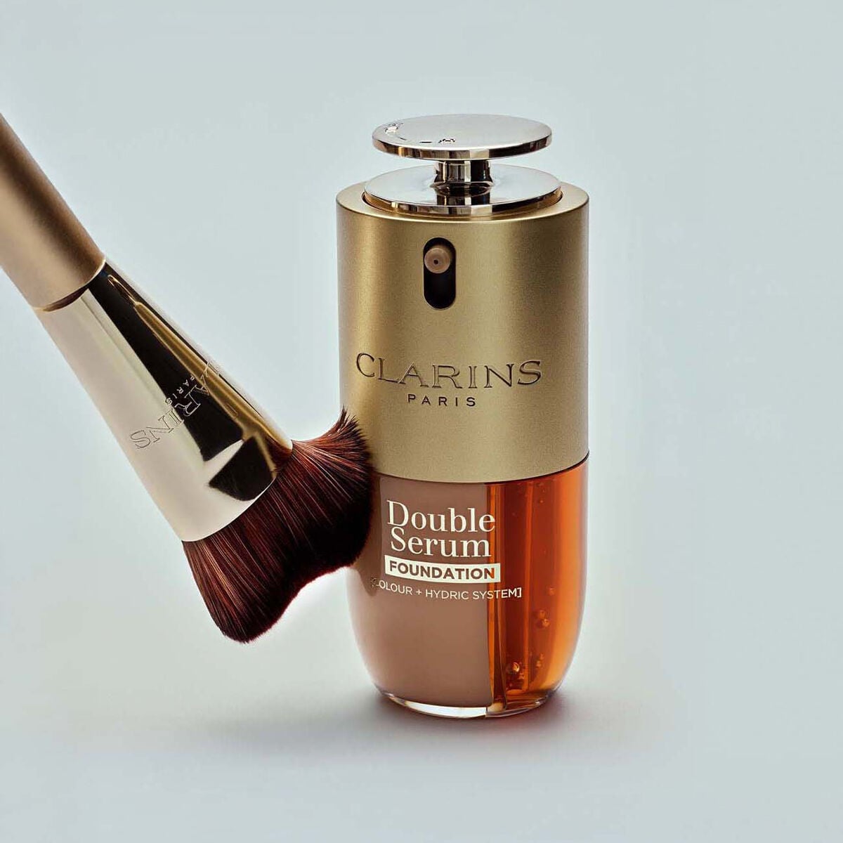 カッサ ファンデーションブラシ | CLARINS® 公式通販 | CLARINS®
