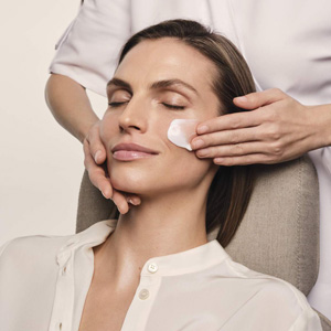 DEEP HYDRATION モイスチャー